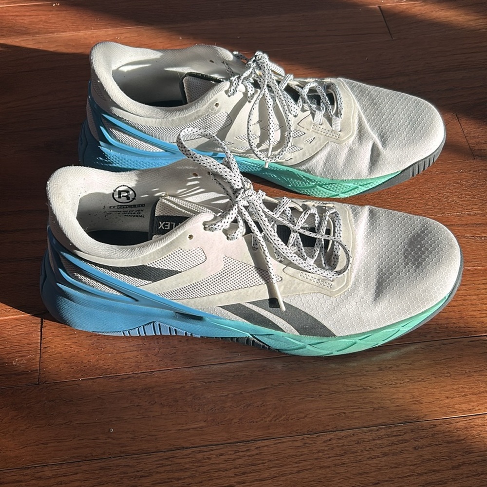 Cool Reebok Shoes - Picture 2 of 8